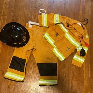 Firefighter Costume 🚒🧯